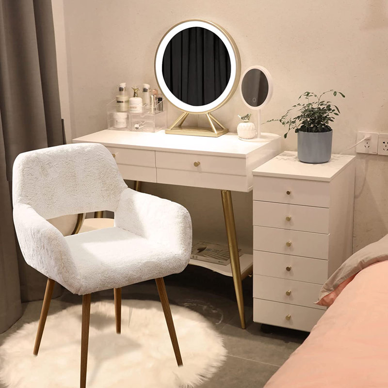 Fauteuil de 16,1 po de large Isabeau, Fausse fourrure blanche