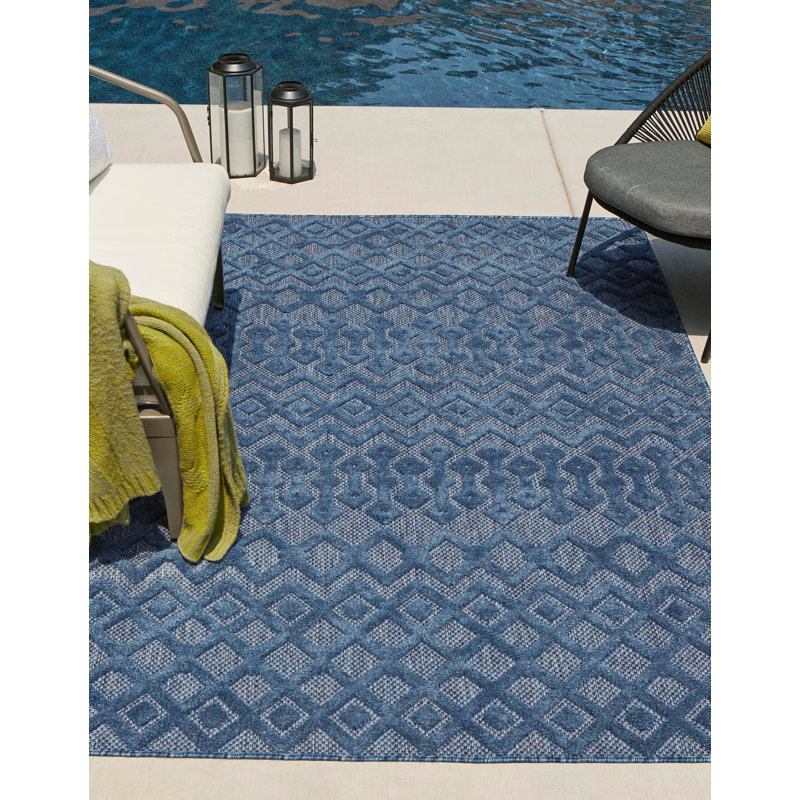 Gries Geometric Indoor / Outdoor Rug, Rectangle 2' x 3'