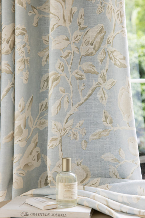 Amelia Collection