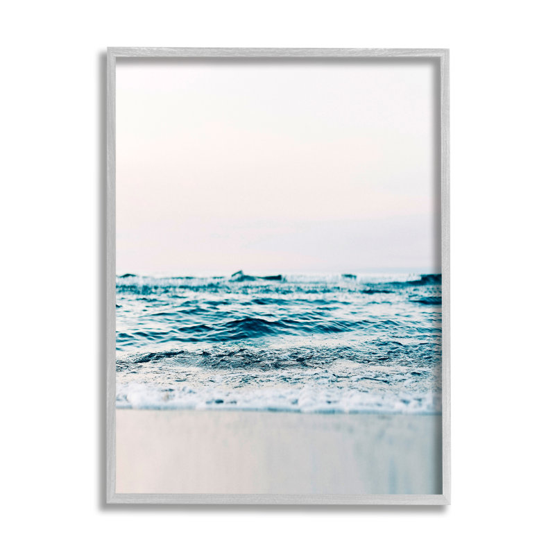 «Ocean Waves On Shore» encadré sur bois par Sissi et Séb, photographie, H 30 po x l 24 po x P 1,5 po