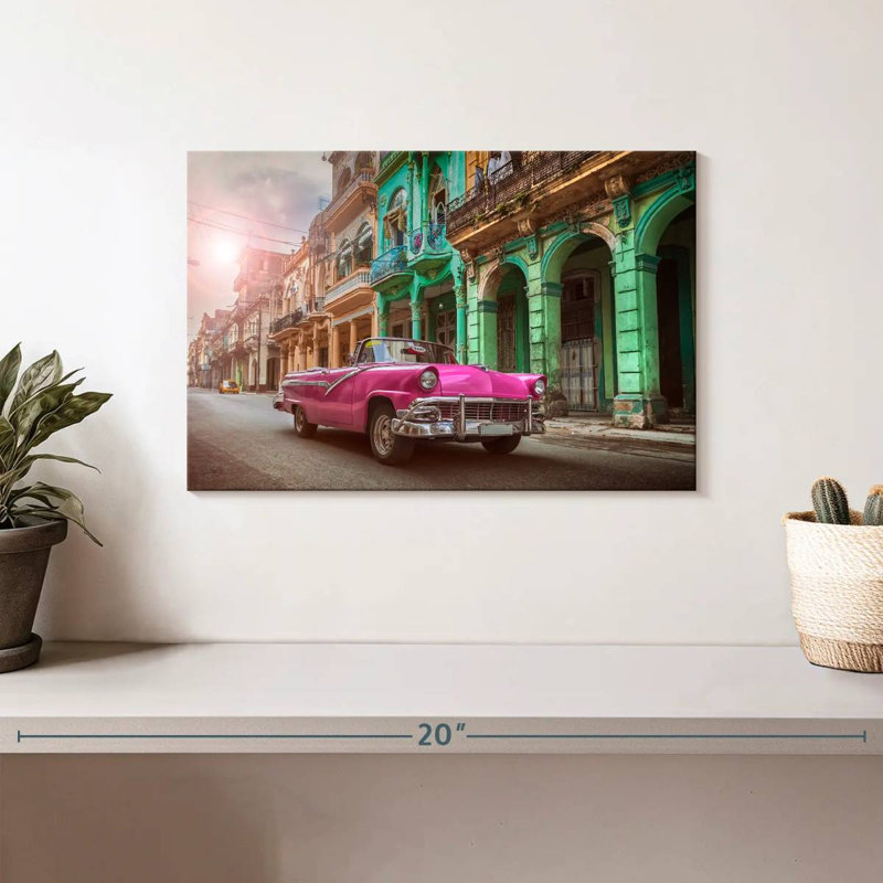 Voiture classique rose, H 8 po x l 12 po