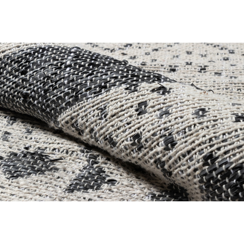 Stengel Geometric Indoor / Outdoor Rug, Rectangle 2' x 3'