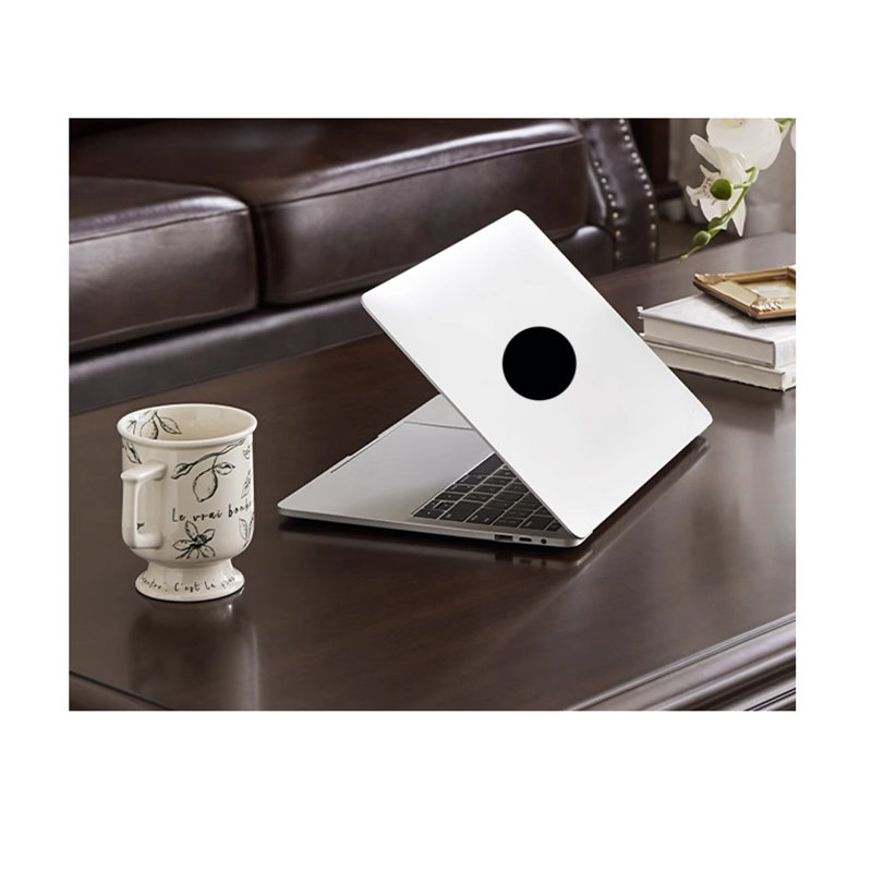 American-style coffee table.