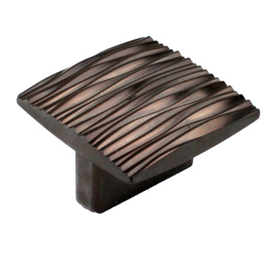 Oversized Dolce 1 15/16" Length Square Knob