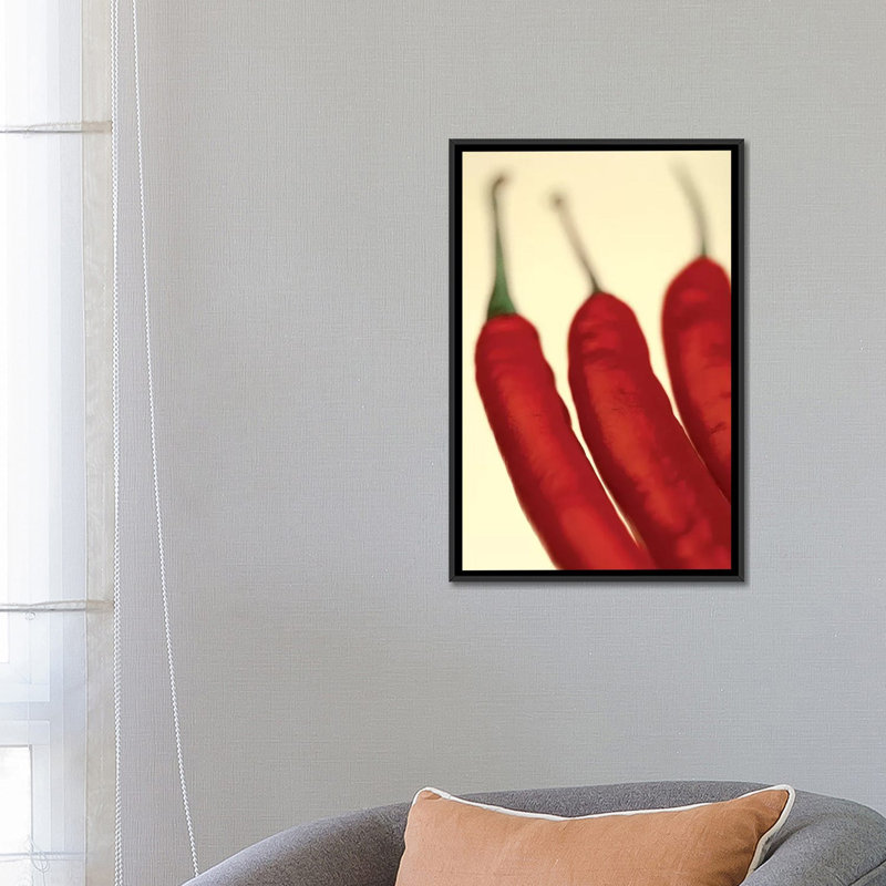 « chili », impression sur toile, H 26 po x l 18 po x P 1,5 po, Toile avec cadre noir, Pas de tapis