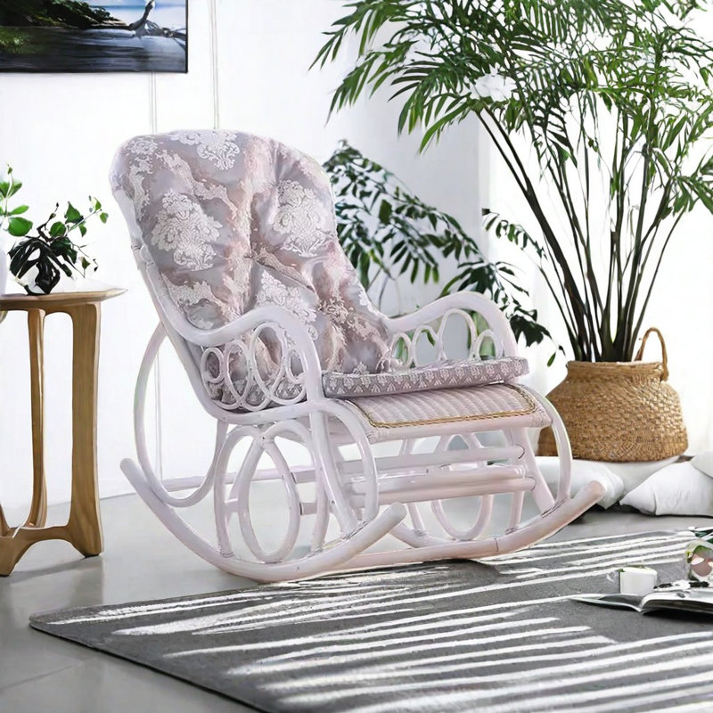 Chaise berçante blanche
