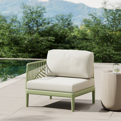 Fauteuil de patio à assise profonde avec coussins