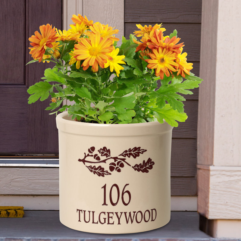 Woodmansee Pot Planter, Red, Yes