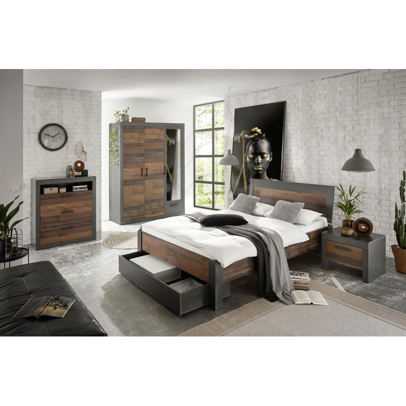 Tuem 4-Piece Bedroom Set