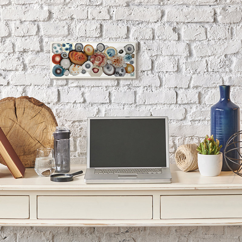 «Collage of Earth Geodes Natural Blue Brown Gray» par Laura Van Horne - impression, H 7 po x l 17 po x P 0,5 po, Bois naturel