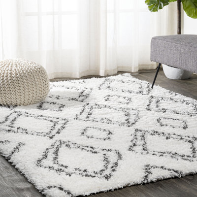 Perine Moroccan Style Diamond Shag Ivory/Dark Gray Rug