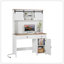 Bureau de direction rustique avec rangement abondant et station de charge