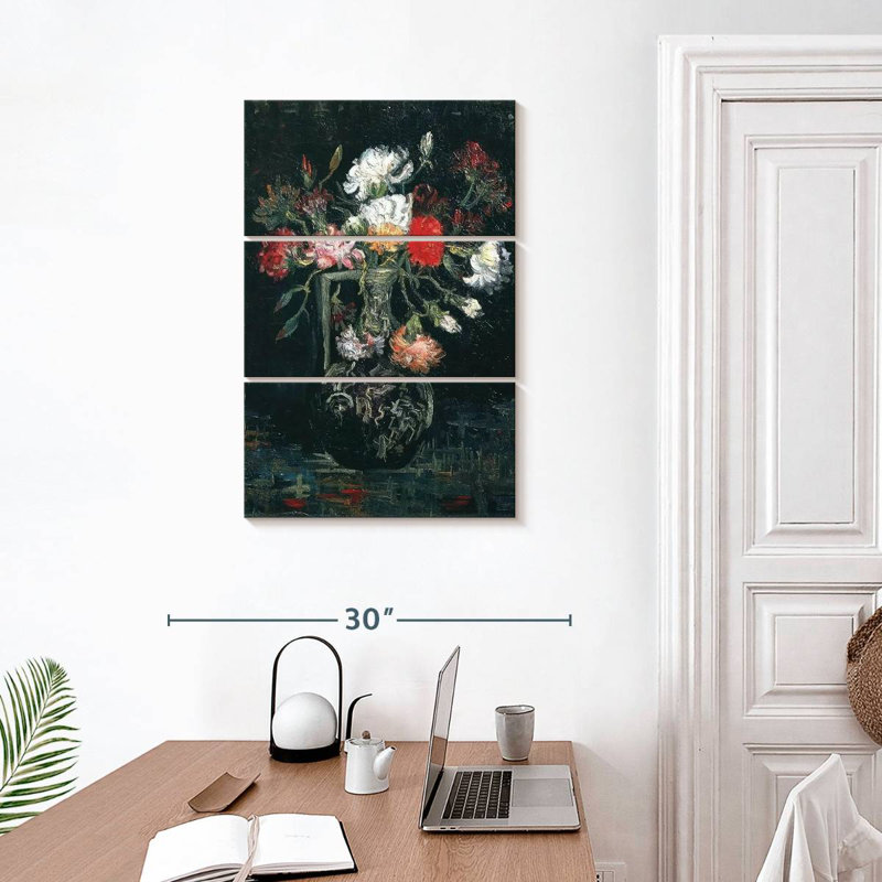 Vase Harnek avec œillets blancs et rouges, H 32 po x l 20 po