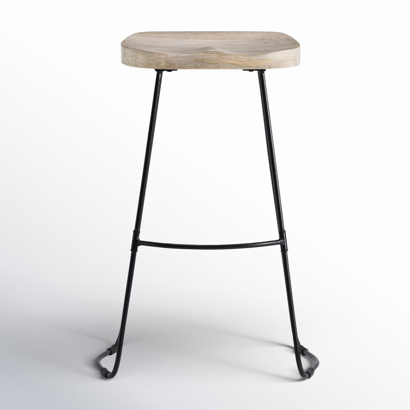 Tabouret de bar et de comptoir Geonna en bois massif, style selle, avec repose-pieds, Blanchir