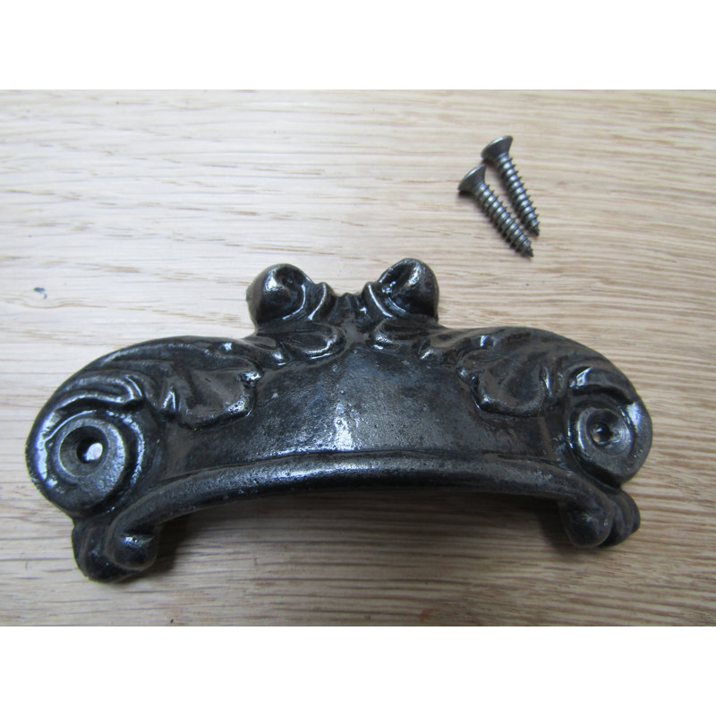 Feathered Cup Pull Handle Antique Iron, Natural