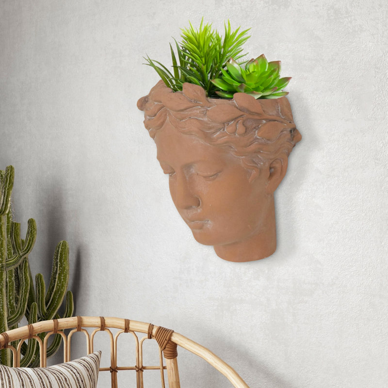 Louison Statue Planter