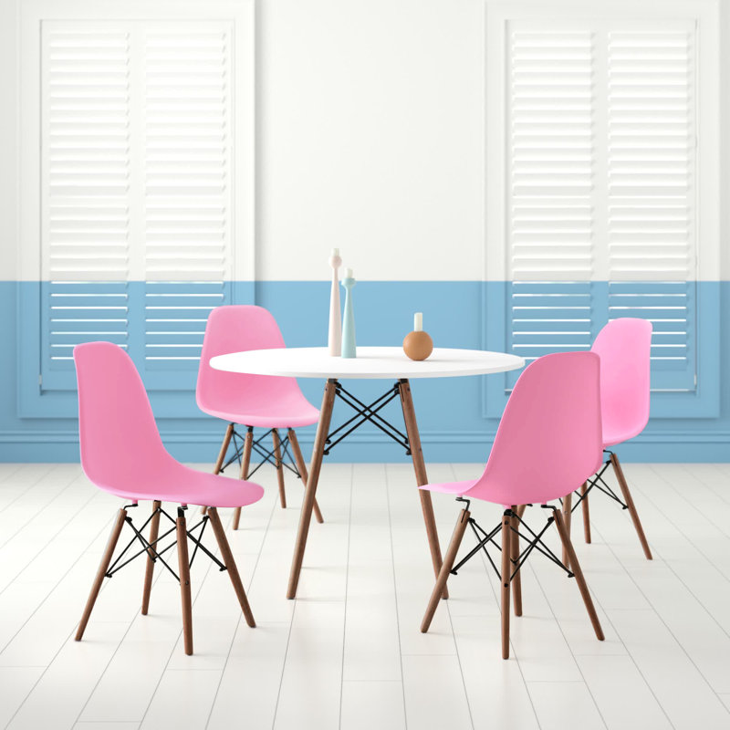 Ensemble repas pour 4 personnes Lapham, Gris, H 28,37 po x l 39,4 po x P 39,4 po, 4