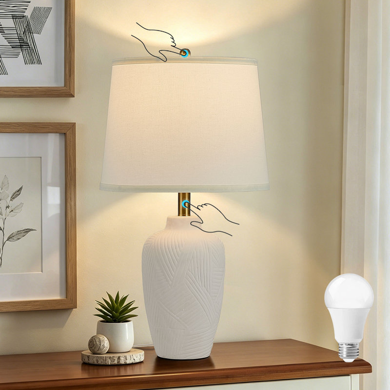 Lampe de table moderne en céramique texturée à commande tactile, Beige, H 23,8 po x P 13,8 po