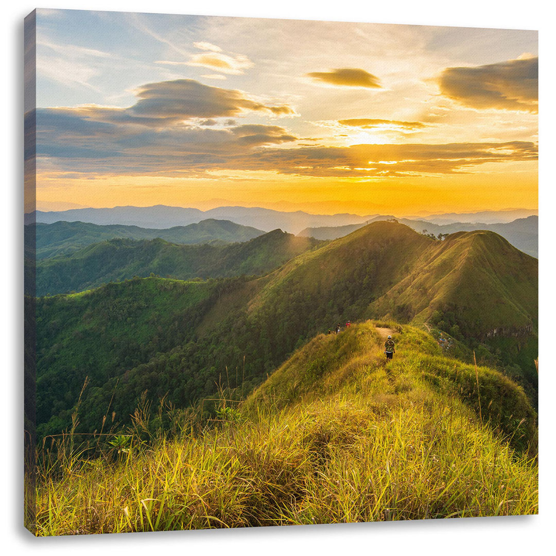 Leinwandbild Bergkette bei Sonnenuntergang