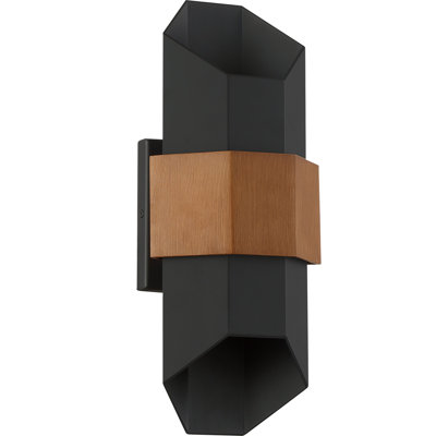 Betton LED Wall Light