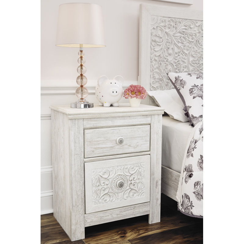 Paxberry Panel Bed, Chest and Nightstand, Twin