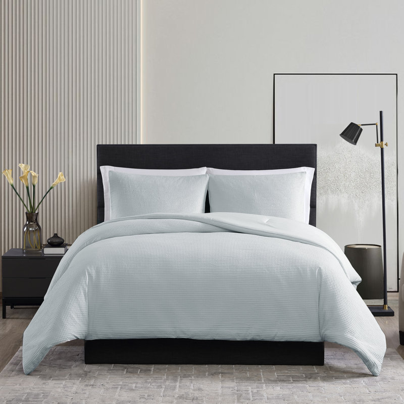 Waffle Pique Standard Cotton Reversible 3 Piece Comforter Set, Queen Comforter + 2 Standard Shams, White