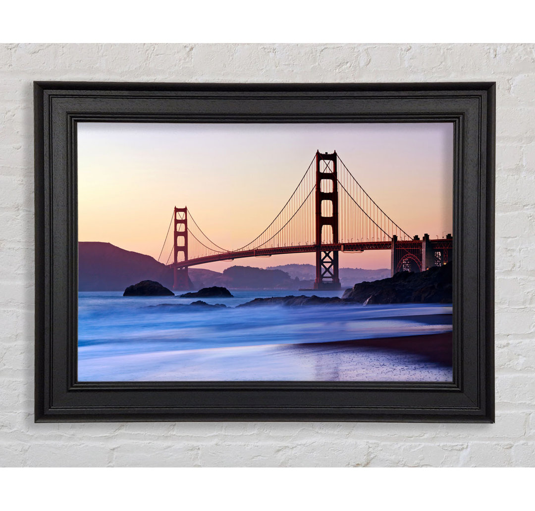 Golden Gate Bridge Over The Misty Waters Gerahmter Druck