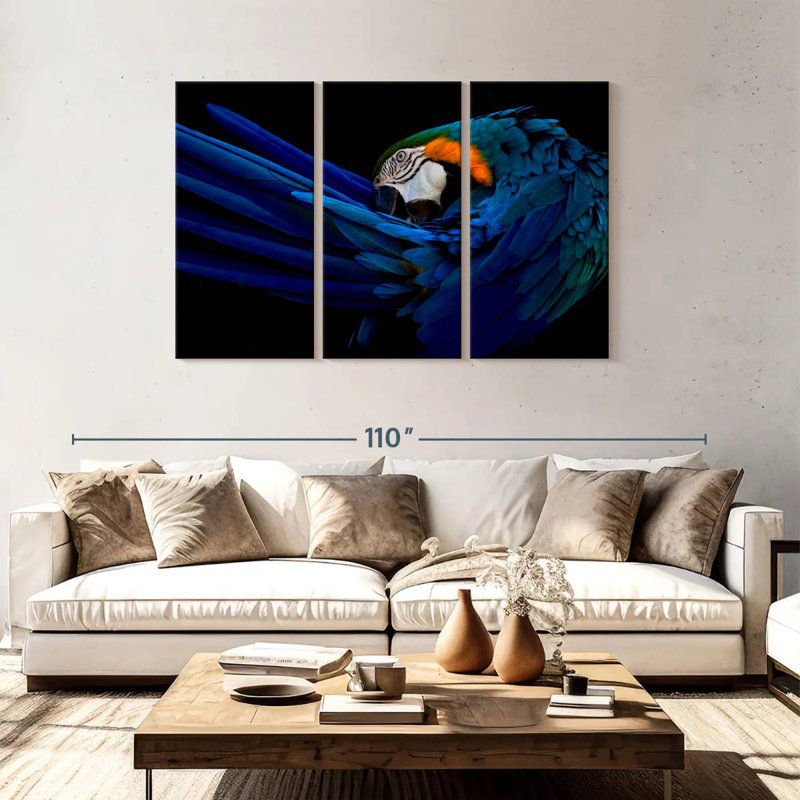 Brampt Majestic Macaw, 48" H x 74" W