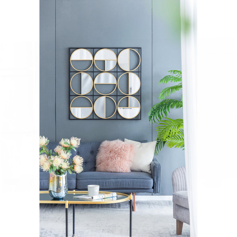 Miroir mural élégant en perles de métal pour le décor de la chambre à coucher et du salon
