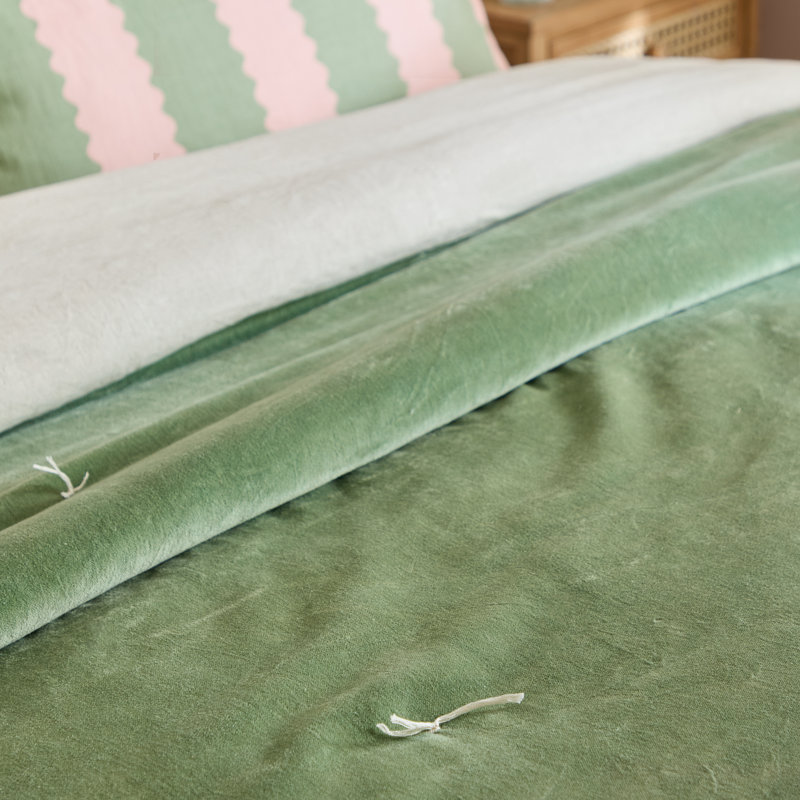 Edie Cotton Solid Colour Bedspread, Green