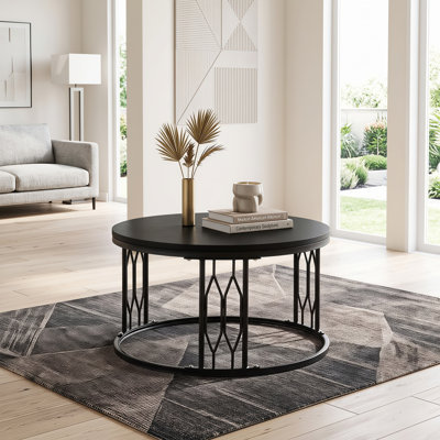 Table basse ronde de 70 cm (27,5 po) avec dessus en bois et piètement géométrique en métal
