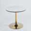 Table polyvalente pour manger et se détendre, alliant style et fonctionnalité.-1337599549