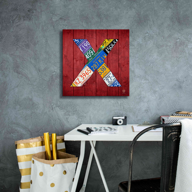 «X» par Design Turnpike, H 18 po x l 18 po x P 0,75 po