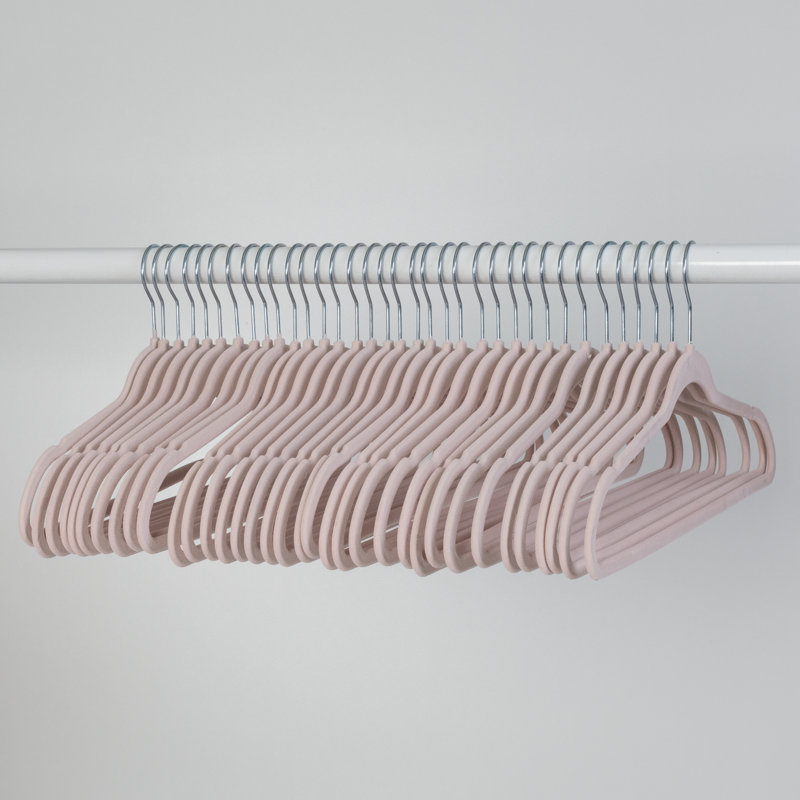 Cintre standard Wayfair Basics® Petrone, Rose clair, 35