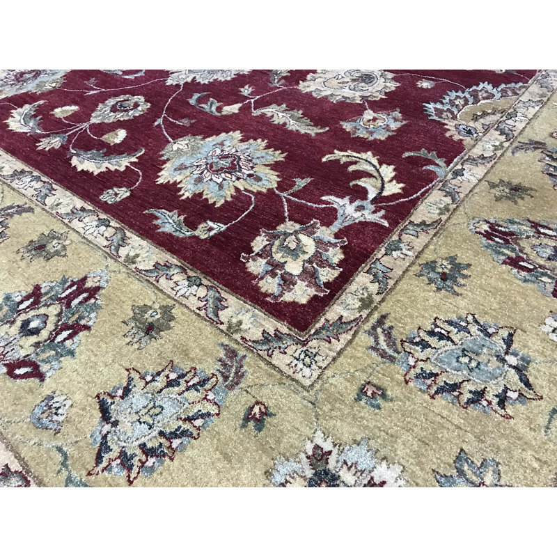 Tapis rouge et or de haute qualité noué à la main