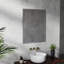 Miroir compact en aluminium argenté de 24 pouces pour la salle de bain, avec une finition brillante et une image claire offrant une vue élégante-129487255-129487256