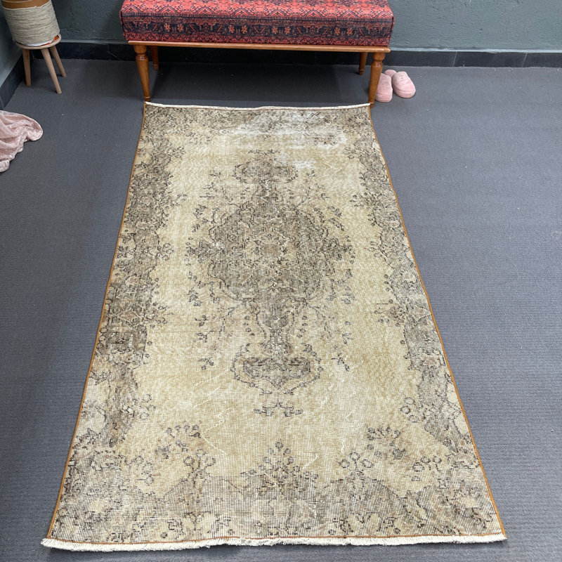 Tapis beige en patchwork de laine rétro 42,9 x 80,3 po