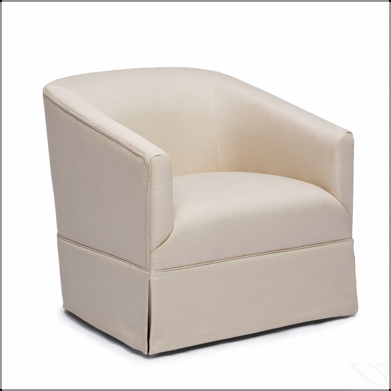 Chaise d'appoint en polyester naturel avec une fabrication durable et un design polyvalent pour les intérieurs modernes et traditionnels