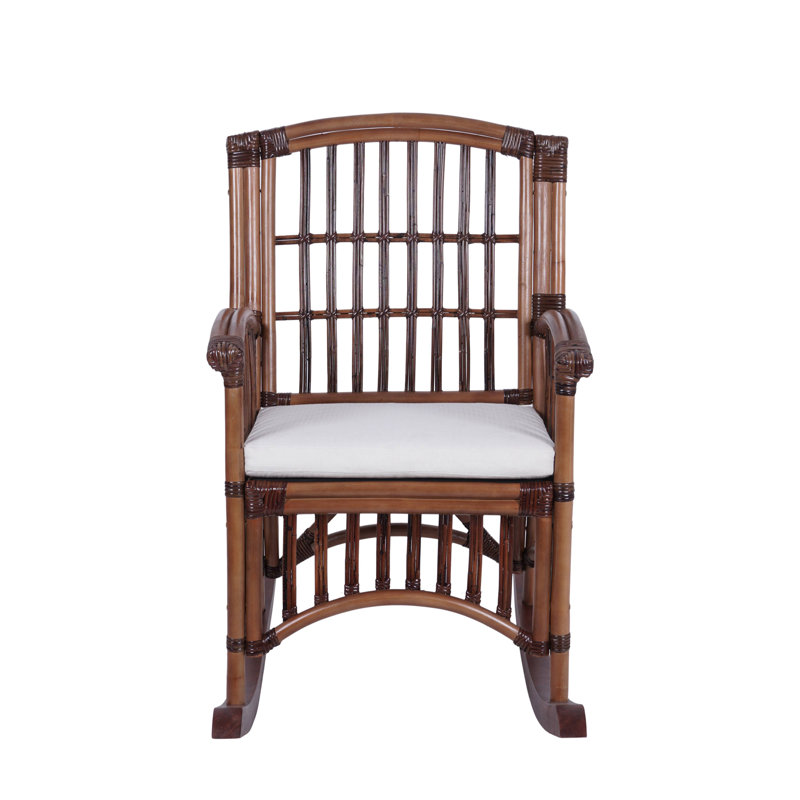 Chaise berçante d'intérieur en bois de manguier et en rotin avec coussin blanc Swayze, Brun