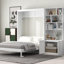 Lit escamotable double avec plusieurs tablettes de rangement et une armoire