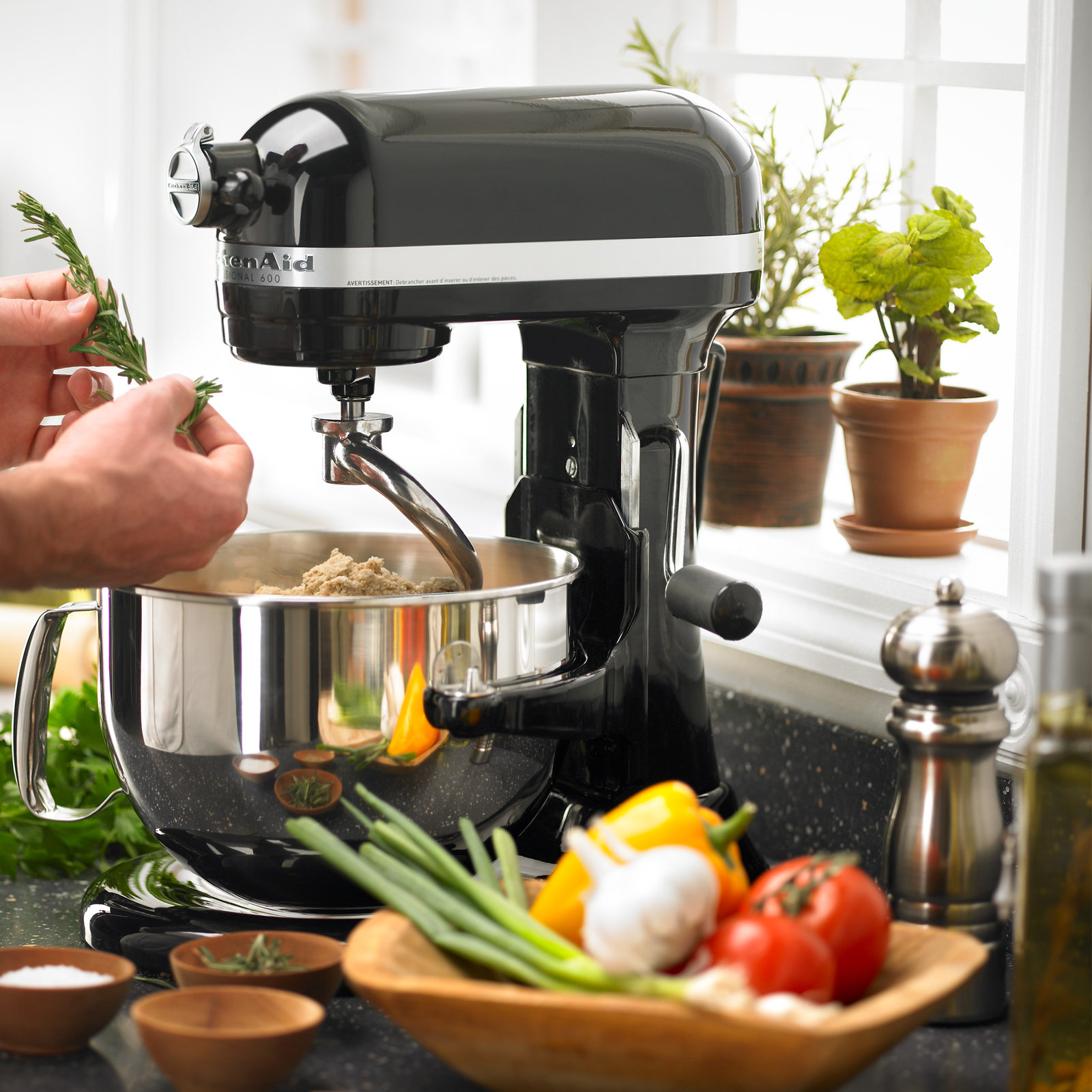 KitchenAid® Professional 600 Series 6qt Stand Mixer, Onyx Black