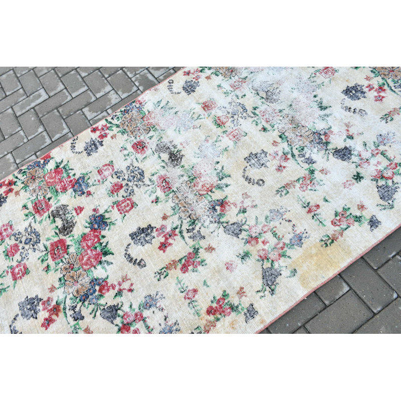 Tapis turc rétro à motif floral idéal pour rehausser l'apparence de votre salon ou de votre chambre à coucher