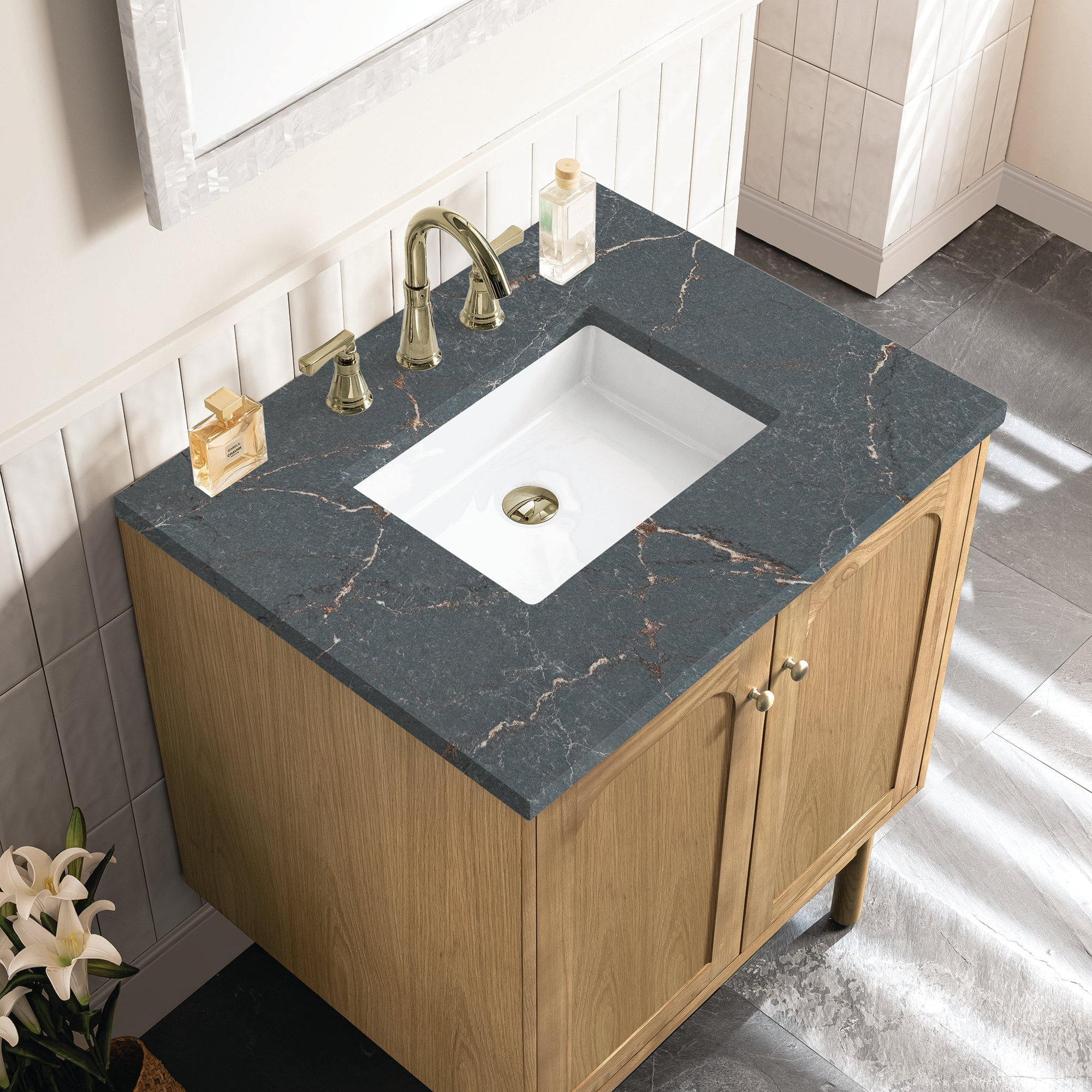 Laurent 30'' Single Bathroom Vanity, 8" Widespread, Light Natural Oak, Parisien Bleu