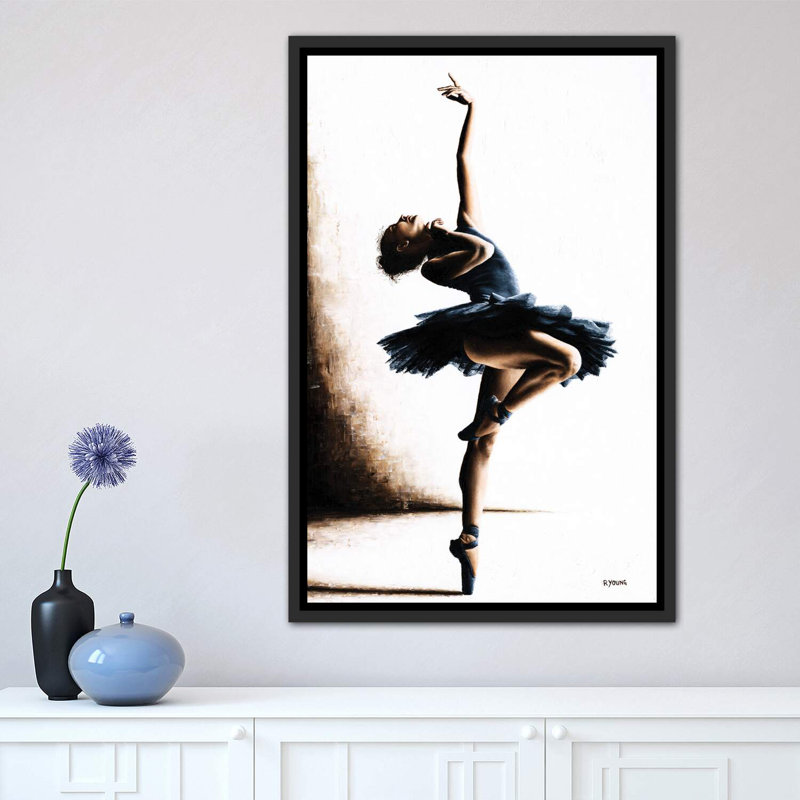 Mystique par Richard Young - impression d'art graphique, Cadre flottant noir patiné, H 26 po x l 18 po x 1,5 po