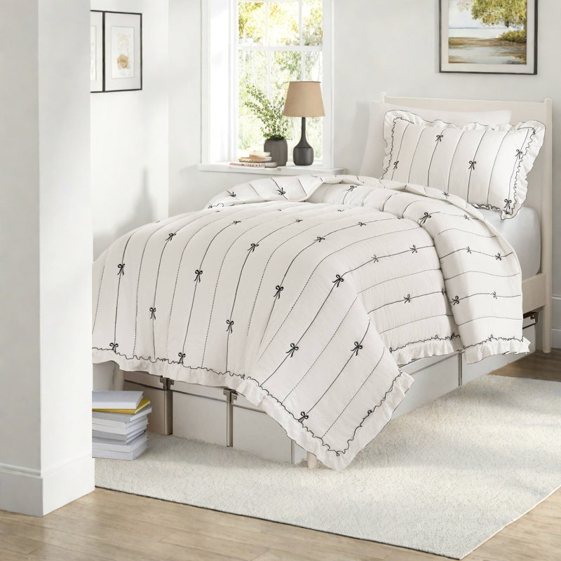 Charming Microfiber Bedding Sets, Romantic Style For Cozy Bedrooms