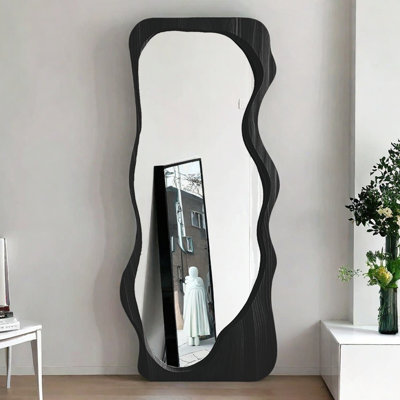 Miroir pleine grandeur à fixation murale