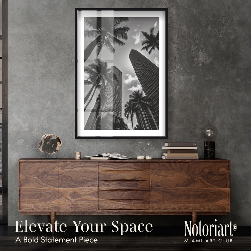 Sculpted in Silver Shadowbox Print Fashion Art Prints par Notoriart, H 46 po x l 31 po, Noir