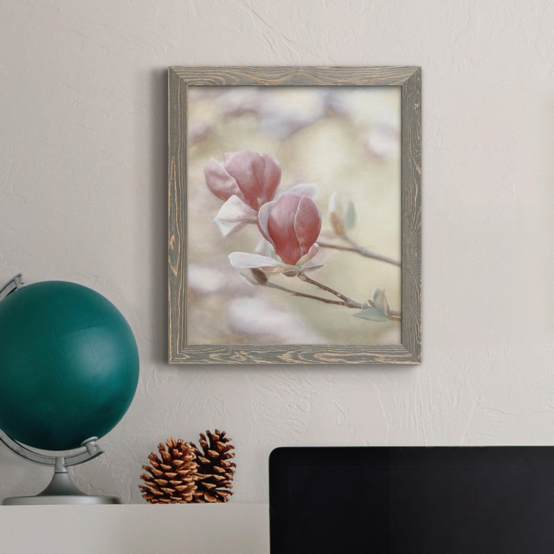 Blooming Hearts - Photographie de cadre photo sur toile, 44" H x 31" W x 1" D, Gris