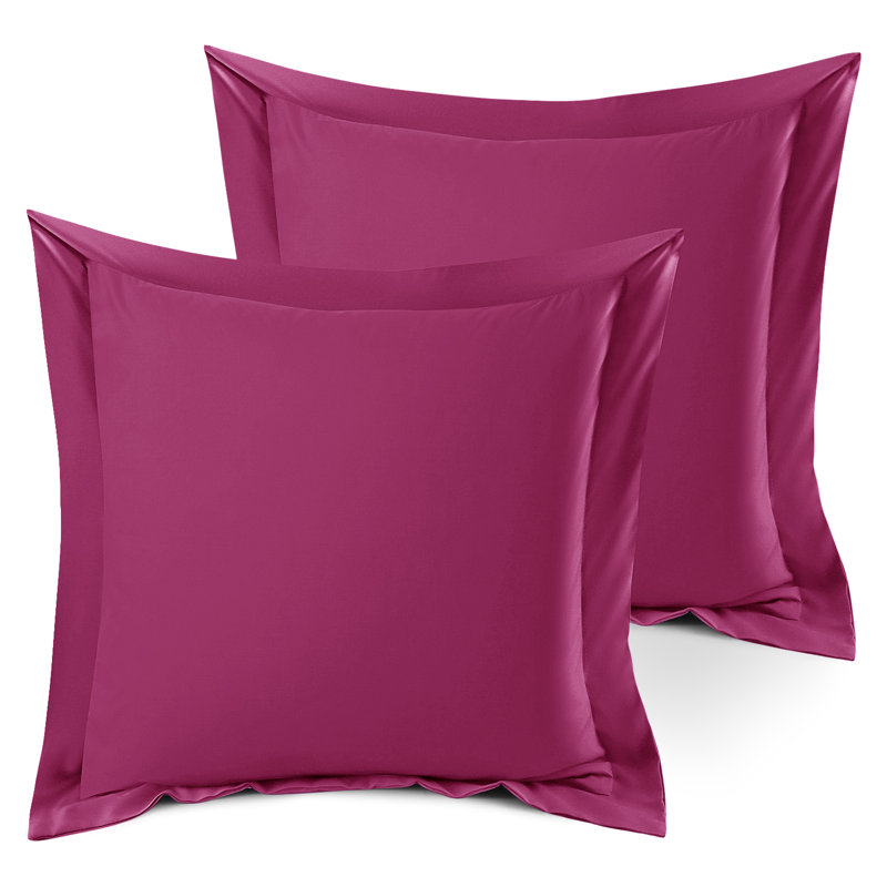 Polyester Bedding, 18" x 18", Magenta