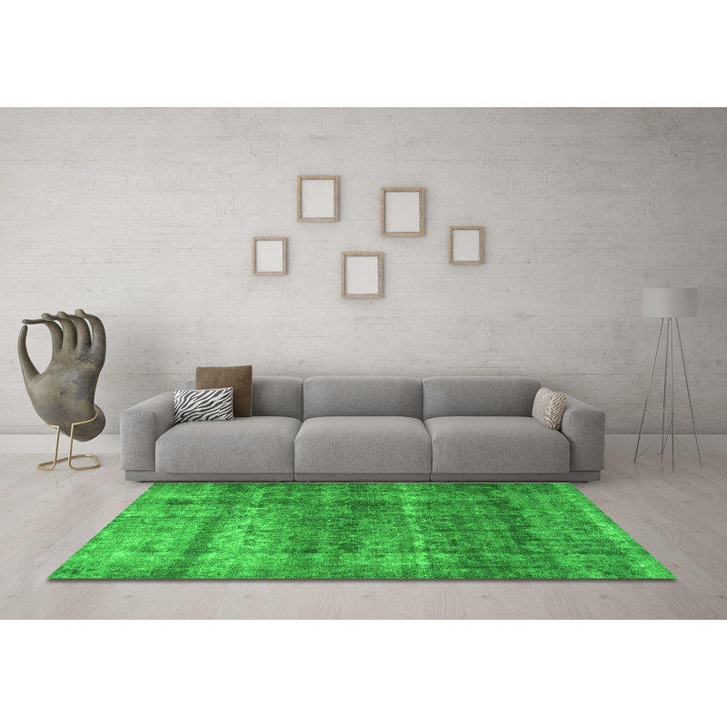 Emmilynn Performance Oriental Indoor Rug, Round 6'